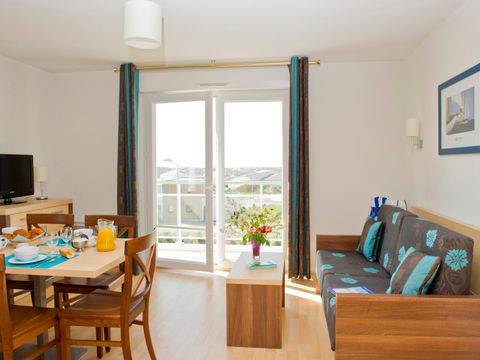 APPARTEMENT 6 personnes - G/100_3 PIECES 6 PERSONNES
