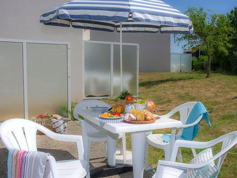 MAISON 6 personnes - G/100_MAISON 3 PIECES 6 PERSONNES