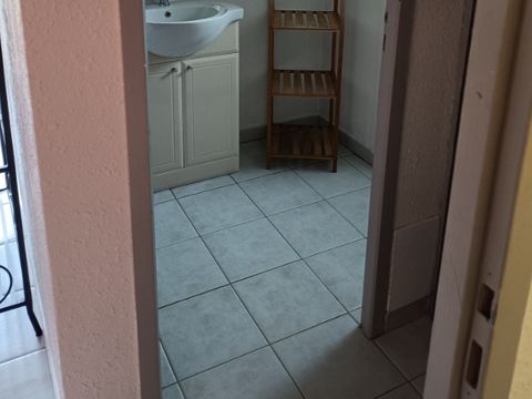 GÎTE 6 personnes - 50m² - 2 chambres sans jardin