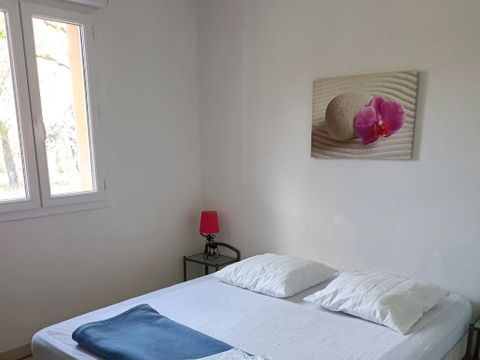 GÎTE 8 personnes - 50m² - 2 chambres avec jardin