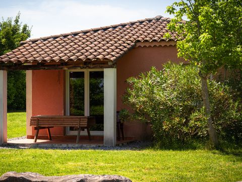 GÎTE 8 personnes - 50m² - 2 chambres avec jardin