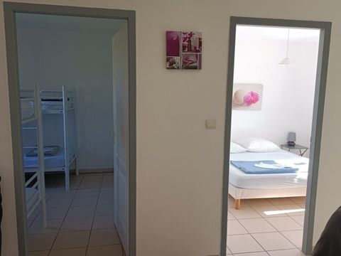 GÎTE 16 personnes - 100m² - 4 chambres avec jardin