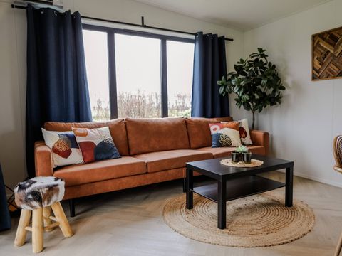 CHALET 6 personnes - Luxe sur mini camping Value avec bain à remous