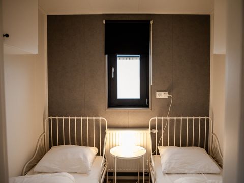 CHALET 6 personnes - Luxe sur mini camping Value avec bain à remous