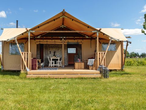 TENTE TOILE ET BOIS 6 personnes - Nordic Safari Lodge Fjäll Grande