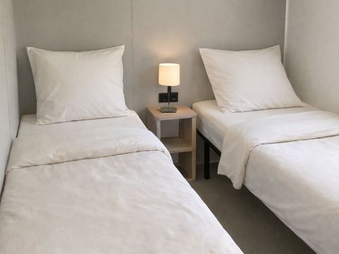 Mobilhome 4 personnes - Mobil home Premium - 2 chambres - terrasse semi-couverte