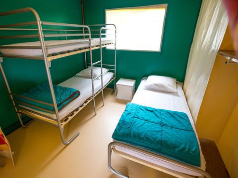 TENTE 5 personnes - Kanada Confort avec cabine de douche et toilettes