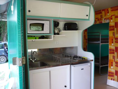 TENTE 5 personnes - Kanada Confort avec cabine de douche et toilettes
