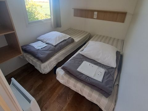 MOBILHOME 4 personnes - 2 chambres - terrasse couverte -  Confort