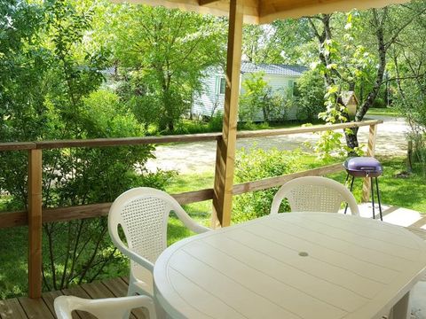 MOBILHOME 4 personnes - Mobil-home Eco - Confort 28m² 2 chambres - Arrivée le Dimanche en Juillet et Août
