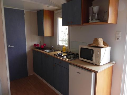 MOBILHOME 4 personnes - Mobil-home Eco - Confort 28m² 2 chambres - Arrivée le Dimanche en Juillet et Août