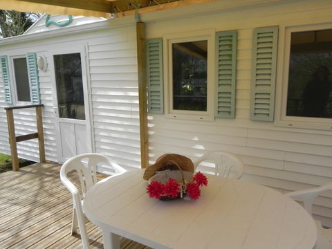 MOBILHOME 4 personnes - Mobil-home Eco - Confort 28m² 2 chambres - Arrivée le Dimanche en Juillet et Août