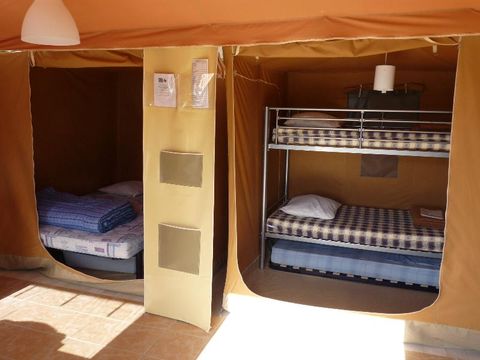 BUNGALOW TOILÉ 5 personnes - Bungalow toilé 20m² 2 chambres - Arrivée le Dimanche en Juillet et Août