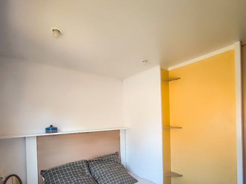 MOBILHOME 4 personnes - 4 couchages avec petite terrasse (avec clim)