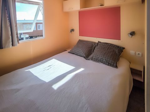 MOBILHOME 4 personnes - 4 couchages avec grande terrasse (avec clim)