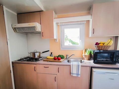 MOBILHOME 4 personnes - 4 couchages avec grande terrasse (avec clim)