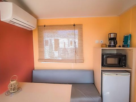 MOBILHOME 4 personnes - 4 couchages avec grande terrasse (avec clim)