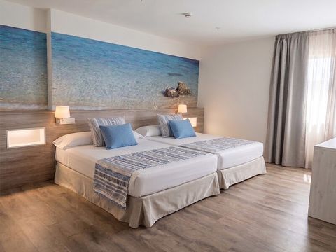 CHAMBRE 3 personnes - Chambre Triple - 3 adultes - balcon