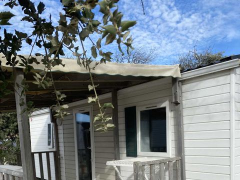 Mobilhome 5 personnes - SENCILO D 25m² / 2 chambres - terrasse couverte