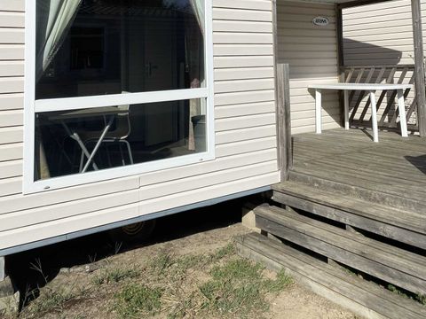 Mobilhome 6 personnes - LOISIR D 27m² / 2 chambres - terrasse