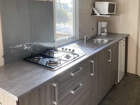 Mobilhome 6 personnes - PRIMEO D 27m² / 2 chambres - terrasse couverte