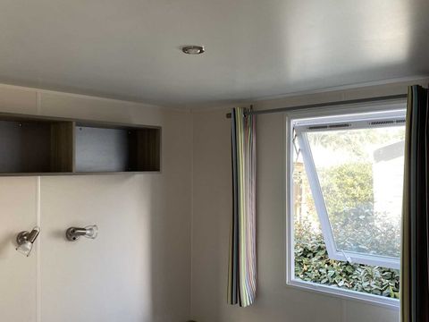 Mobilhome 6 personnes - COTTAGE D 27m² / 2 chambres - terrasse couverte