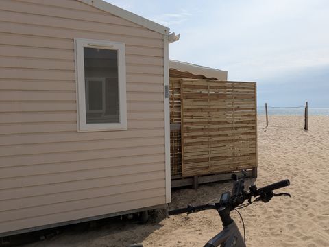 Mobilhome 6 personnes - PRIMEO Front de Mer 27m² / 2 chambres - terrasse