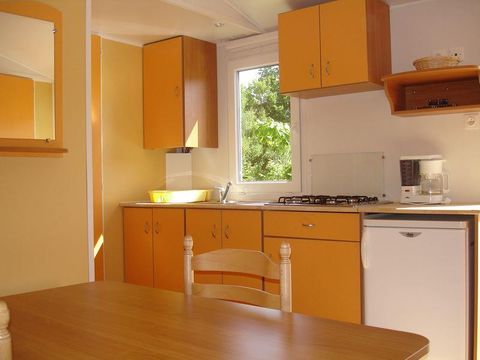 MOBILHOME 8 personnes - Mobil home Confort 31m² / 3 chambres + TV + Terrasse non couverte 6/8 pers