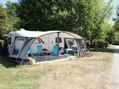 Emplacement - nu
