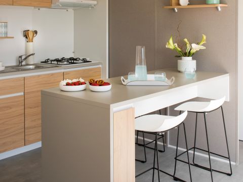 MOBILHOME 5 personnes - SAM - COTTAGE CONFORT 2ch/ 4/5p - 30m² - Terrasse couverte