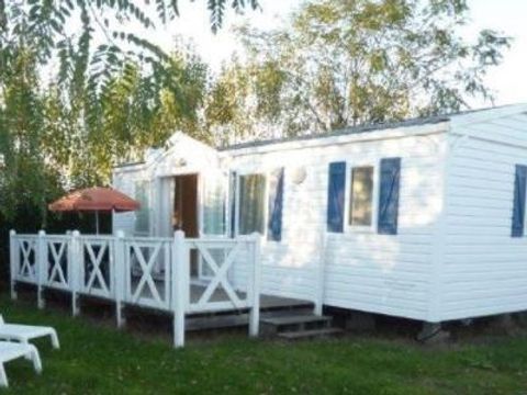 MOBILHOME 5 personnes - GRAND CONFORT  (2 chambres et terrasse)