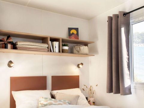 Mobilhome 4 personnes - Dimanche - LOISIRS CONFORT 2 chambres- 20m² - Terrasse Intégrée 4 pers
