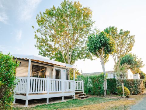 Mobilhome 6 personnes - Dimanche - SUNELIA - CONFORT - PLUS - 3 chambres - 35m² - Terrasse couverte