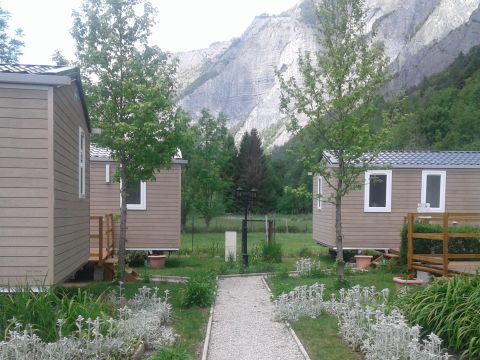 Mobilhome 2/6 personnes - Confort Belledonne - 3 chambres - 32m²