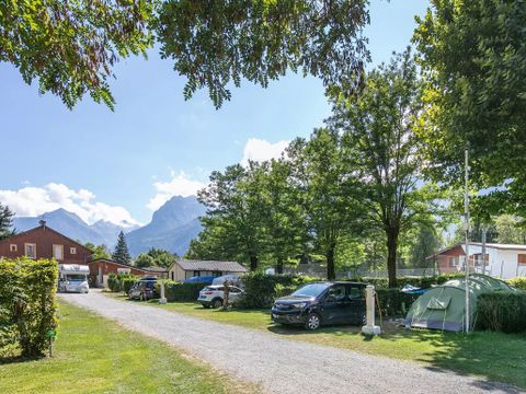 Flower camping À La Rencontre du Soleil  - Camping Isère