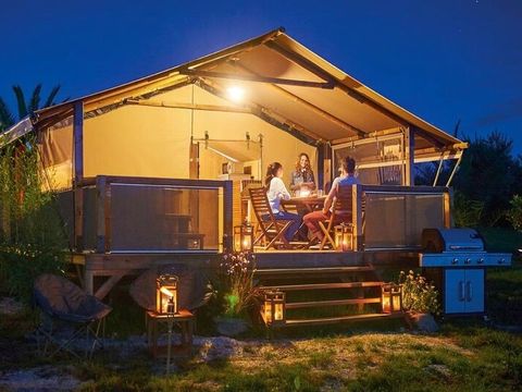 TENTE TOILE ET BOIS 5 personnes - Kenya Confort + – 2 chambres / 5 p