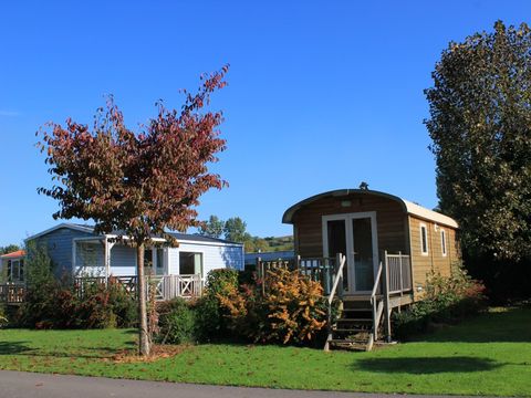 HÉBERGEMENT INSOLITE 4 personnes - LA ROULOTTE - 2 Chambres