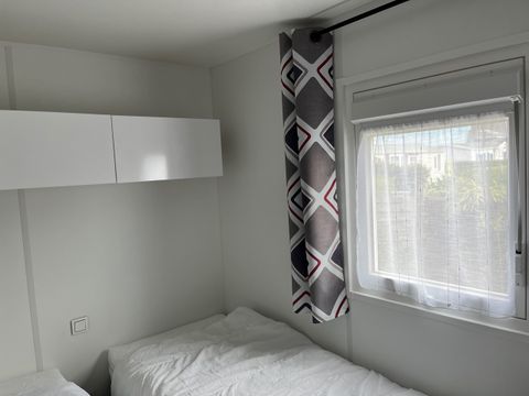 MOBILHOME 4 personnes - Premium - allée centrale