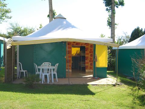 BUNGALOW TOILÉ 5 personnes - Pagan - avec sanitaires