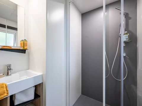 Mobilhome 4 personnes - 3 Pièces 4 Personnes Climatisé + TV