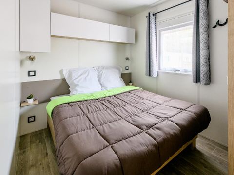 Mobilhome 10 personnes - 5 pièces 8/10 Personnes Climatisé + TV