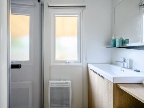 Mobilhome 10 personnes - 5 pièces 8/10 Personnes Climatisé + TV