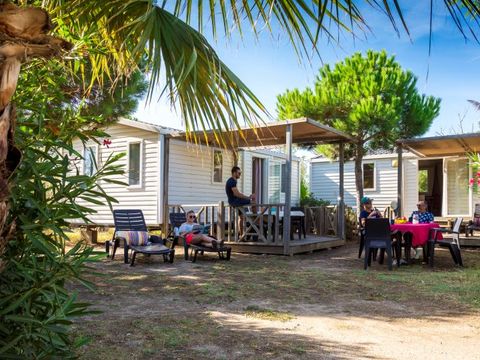 MOBILHOME 10 personnes - TRIBU  (dimanche/dimanche)