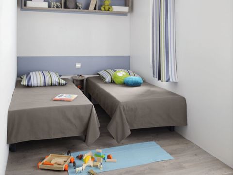 MOBILHOME 10 personnes - TRIBU  (dimanche/dimanche)