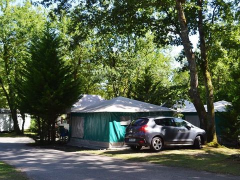 BUNGALOW TOILÉ 4 personnes - Caraïbes (sans sanitaires)