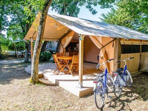 Tente en toile et en bois 4 personnes - Lodge STERNE
