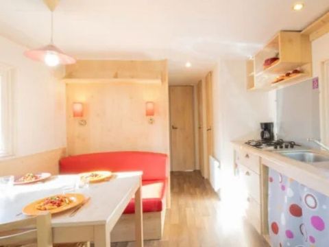 MOBILHOME 4 personnes - ROULOTTE **** 4 personnes