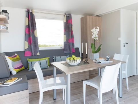 MOBILHOME 4 personnes - PREMIUM  HOBEREAU 4 personnes- climatisé
