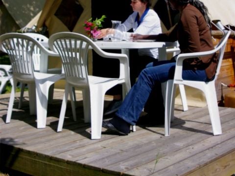 HÉBERGEMENT INSOLITE 5 personnes - Tente Lodge INSOLITE COURLIS
