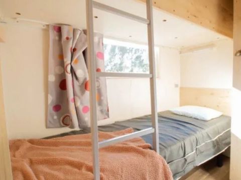 MOBILHOME 4 personnes - ROULOTTE**** 4 personnes
